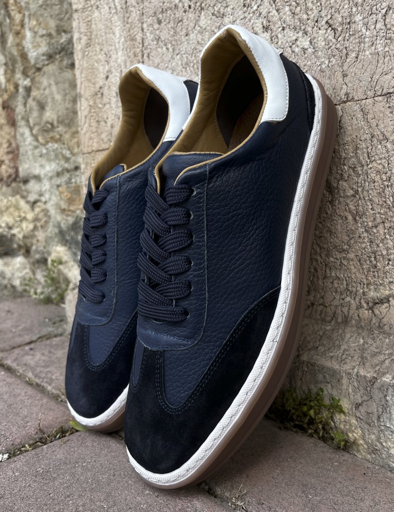 Ανδρικά μπλε δερμάτινα Sneakers με suede λεπτομέρεια HG177817